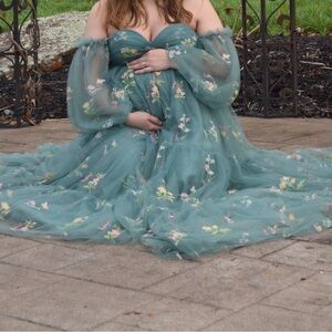 Floral Green Off-Shoulder Maternity dress